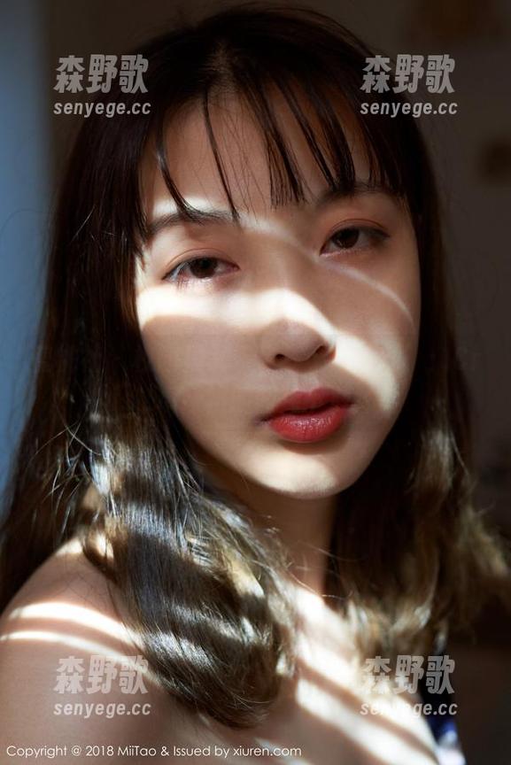 蜜桃社 - 校园里又多了一个‘学霸’：Cris_卓娅祺的图库下载体验