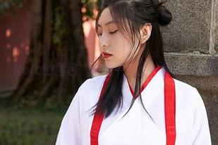 蜜桃社 – Rola的图包，私拍中的女神角色，她就是个迷