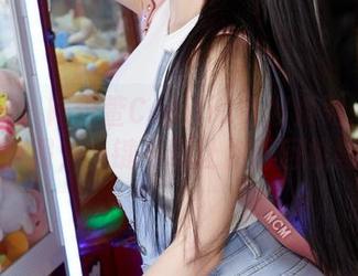 蜜桃社 – 陆萱萱Cecilia热搜系列：高清学妹照，一键下载让你再回校园！