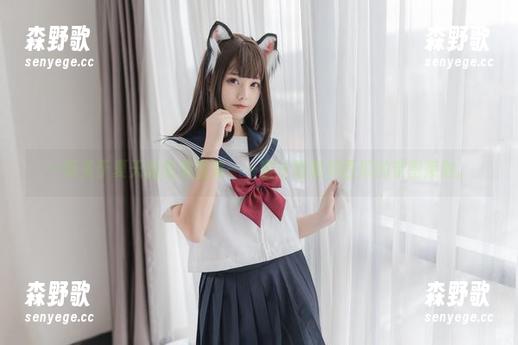 一场关于夏天的私房图集——蜜汁猫裘和西瓜的亲密接触。
