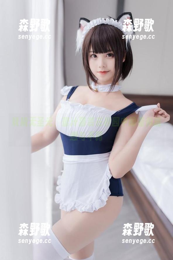 妖娆无圣光，蜜汁猫裘在校园中的看似随意与不羁