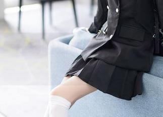 语画界 – 在线晒奶瓶的白裙：合集中的色彩斑斓