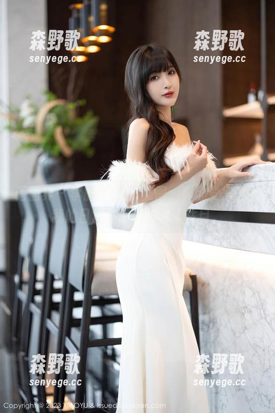 语画界 - 李丽莎的JK美图，真心觉得这比我的日常搭配还要引人注目。