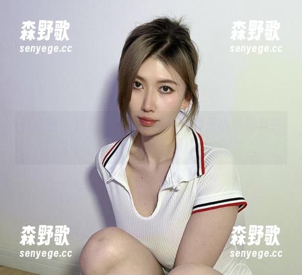 醇子小姨 微密圈 - 想要白色蕾丝加持?醇子小姨图集在此,快来下载!