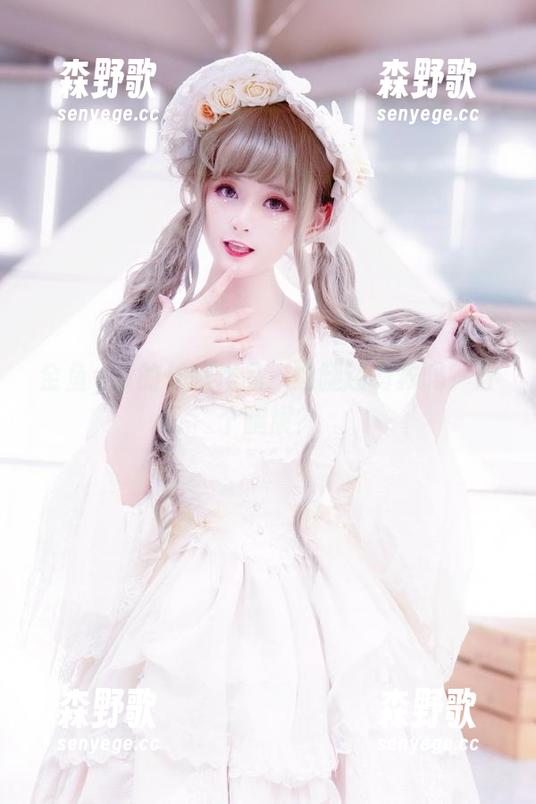 金鱼yui的长腿作品：这腿还有救吗？开个腿展？