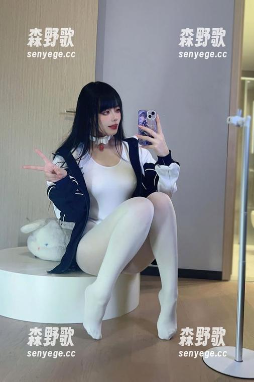 分享阿九从不咕咕的夜兰写真：这些花都是摄影师的情书吗？