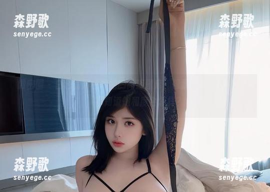 微密圈 - 白色的阿色和她的高清图库，像飘在云端的棉花糖，不知道饱和度会怎样？