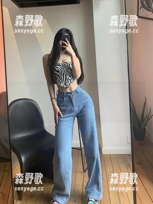 微密圈 - 如果图库能说话，陈佩奇的白丝学生装一定会说：“让我带你回到美好的懵懂。”