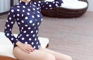 青豆客 – 体操服和AZHUA的写真，就像水饺配醋，缺一不可，图包你敢好奇吗？