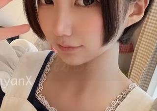 看魔物喵nigisa的短裤，纯粹的带感，无圣光才够真实。