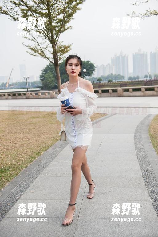 魔镜街拍-艾小青 魔镜街拍 - 不止是厨娘,艾小青最新写真让人流连忘返